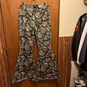 L&B high rise flare size 10  cactus print